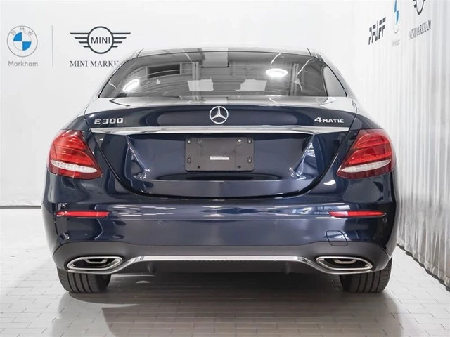 Mercedes-Benz E 300 E 300 4MATIC | Memory | Blind Spot | Камера - автомобили, коли, обяви за нови и употребявани 4