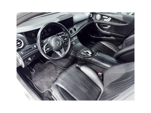 Mercedes-Benz E 300 E 300 4MATIC | Burmester | Panorama | Distronic | - автомобили, коли, обяви за нови и употребявани 9