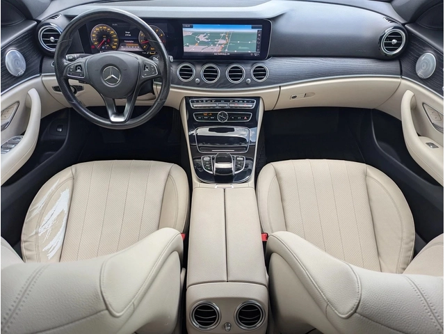 Mercedes-Benz E 300 E 300 4MATIC | HUD | 360  Камера | CarPlay - автомобили, коли, обяви за нови и употребявани 7