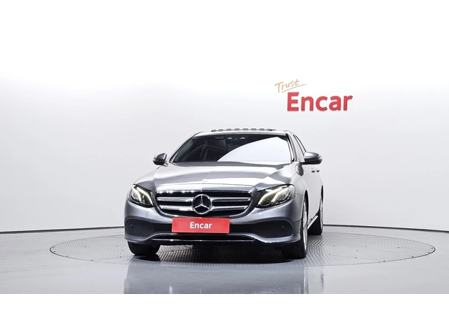 Mercedes-Benz E 300 E300 AMG Line | Panorama | Burmester | 360 Camera - автомобили, коли, обяви за нови и употребявани 1