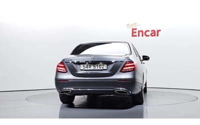 mercedes-benz-e-300 - 2