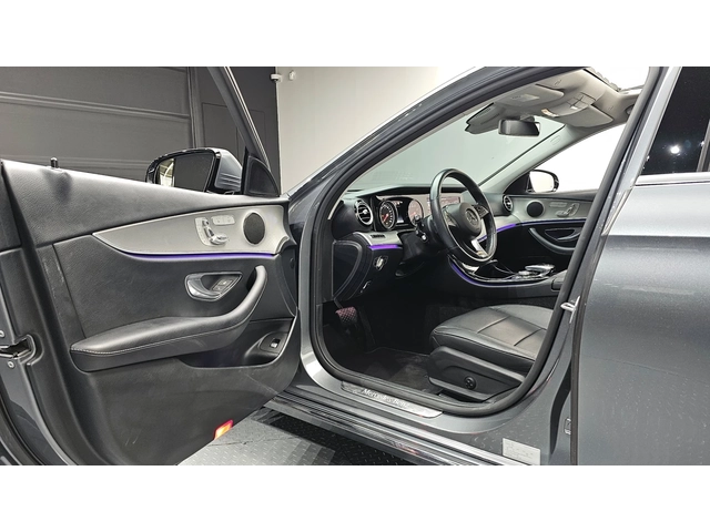Mercedes-Benz E 300 E300 AMG Line | Panorama | Burmester | 360 Camera - автомобили, коли, обяви за нови и употребявани 6