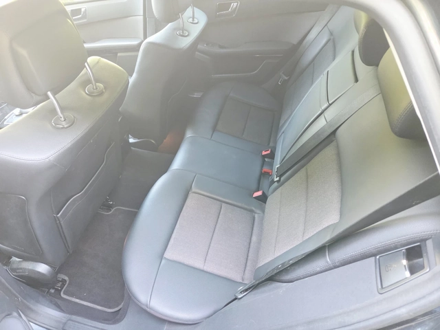 Mercedes-Benz E 300 CDI AVANTGARDE EURO5B - автомобили, коли, обяви за нови и употребявани 9
