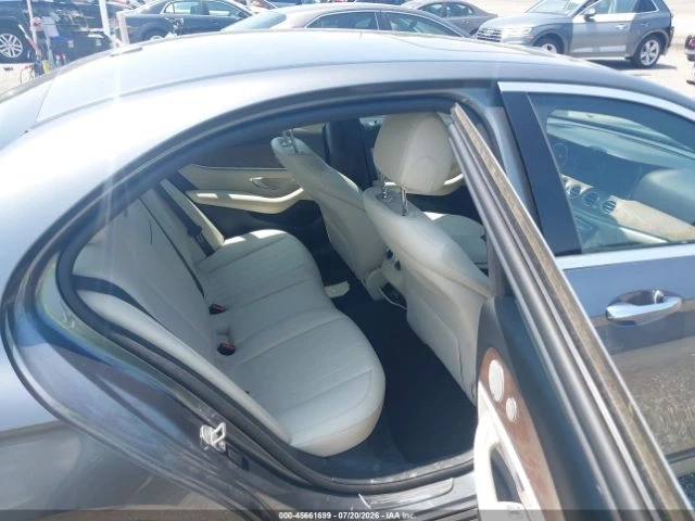 Mercedes-Benz E 300 4Matic | BURMESTER | ПАНОРАМА | BUYNOW-КРАЙНА ЦЕНА - автомобили, коли, обяви за нови и употребявани 11