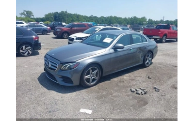 mercedes-benz-e-300 - 2