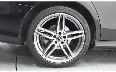 mercedes-benz-e-300 - 4