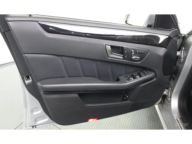 Mercedes-Benz E 300 AVANGARDE/ ПАМЕТИ / ПОДГРЕВИ / 2X PANO / 2 КЛЮЧА - автомобили, коли, обяви за нови и употребявани 15