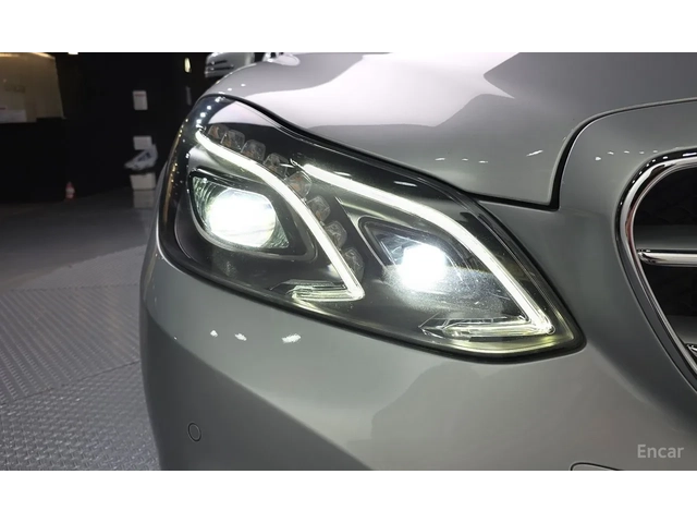 Mercedes-Benz E 300 AVANGARDE/ ПАМЕТИ / ПОДГРЕВИ / 2X PANO / 2 КЛЮЧА - автомобили, коли, обяви за нови и употребявани 4