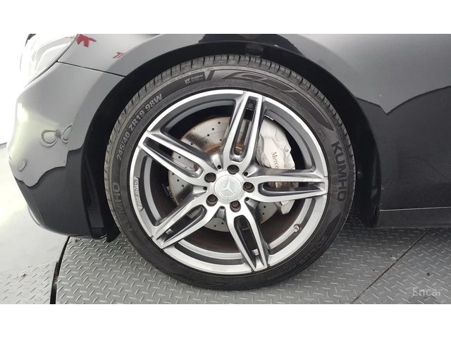 Mercedes-Benz E 300 AMG | BURMESTER | DIGITAL | ОБДУХ | ПАНОРАМА | 360 - автомобили, коли, обяви за нови и употребявани 4