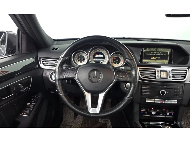 Mercedes-Benz E 300 4MATIC - автомобили, коли, обяви за нови и употребявани 10