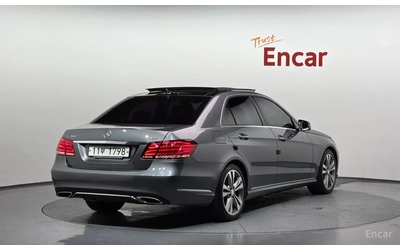 mercedes-benz-e-300 - 1