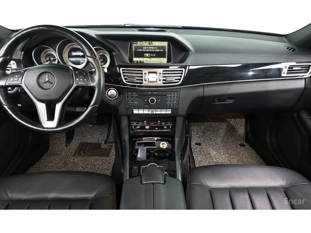 Mercedes-Benz E 300 4MATIC - автомобили, коли, обяви за нови и употребявани 4