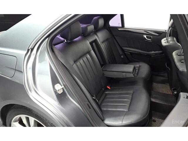 Mercedes-Benz E 300 4MATIC - автомобили, коли, обяви за нови и употребявани 8