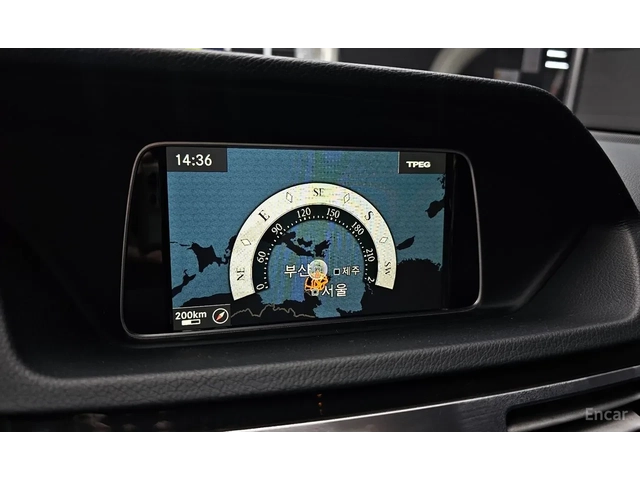 Mercedes-Benz E 300 4MATIC - автомобили, коли, обяви за нови и употребявани 10