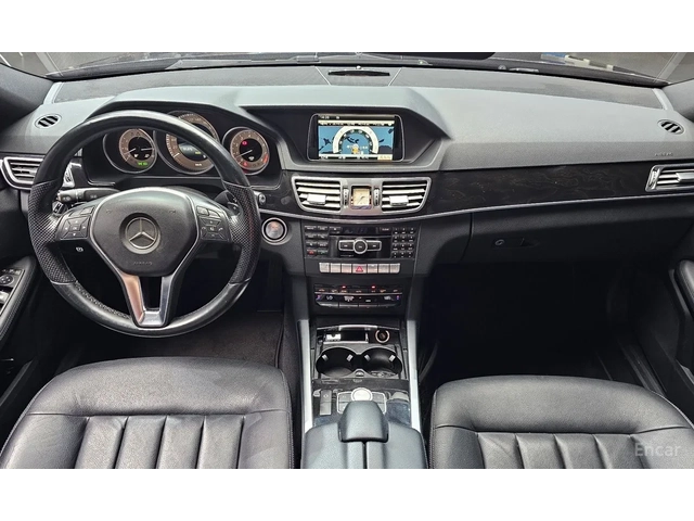 Mercedes-Benz E 300 4MATIC - автомобили, коли, обяви за нови и употребявани 4