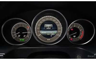 mercedes-benz-e-300 - 5