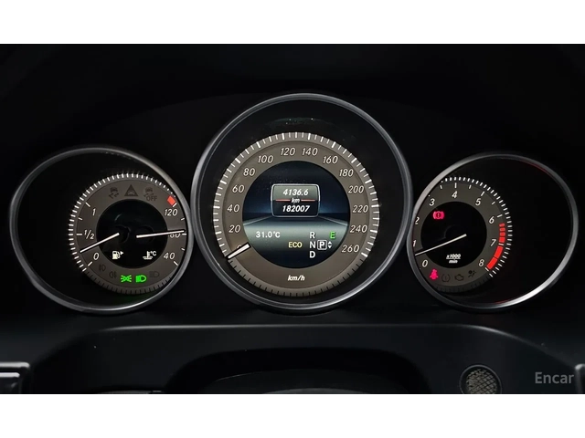 Mercedes-Benz E 300 4MATIC - автомобили, коли, обяви за нови и употребявани 5