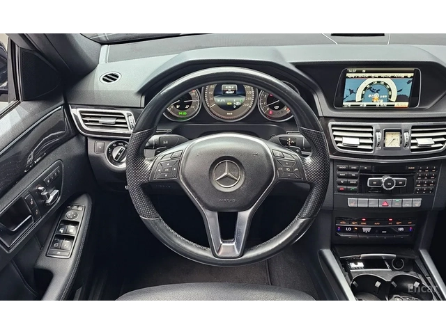 Mercedes-Benz E 300 4MATIC - автомобили, коли, обяви за нови и употребявани 9