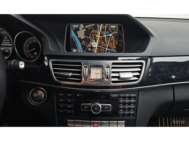 Mercedes-Benz E 300 4MATIC - автомобили, коли, обяви за нови и употребявани 8