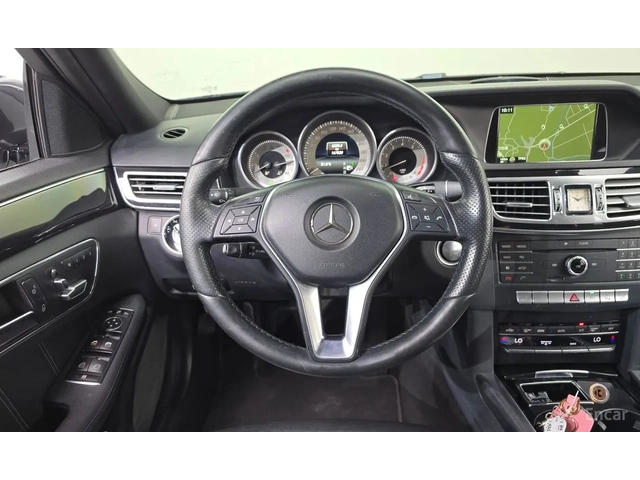 Mercedes-Benz E 300 4MATIC - автомобили, коли, обяви за нови и употребявани 9