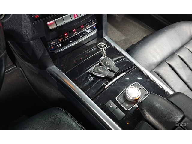 Mercedes-Benz E 300 4MATIC - автомобили, коли, обяви за нови и употребявани 6