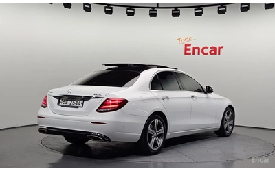 mercedes-benz-e-300 - 1