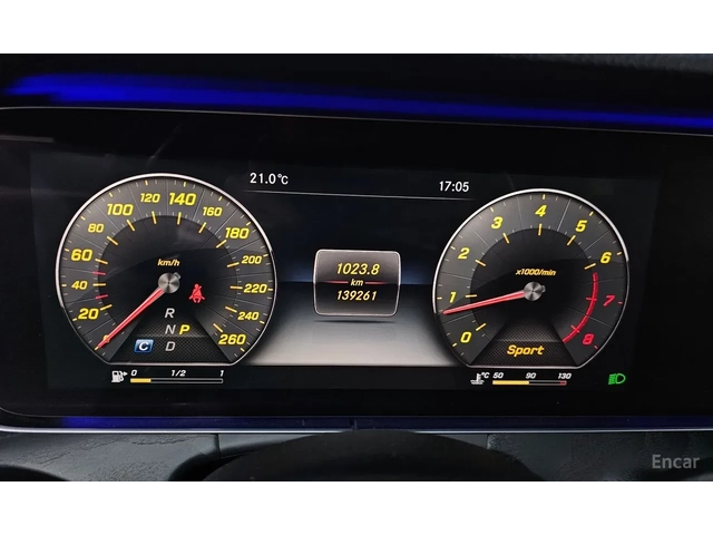 Mercedes-Benz E 300 4 Matic /DISTRONIC/360 CAM / ОБДУХ / HEAD UP/ PANO - автомобили, коли, обяви за нови и употребявани 8