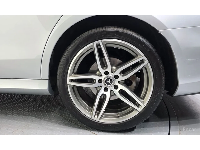 Mercedes-Benz E 300 AMG* Burmester360 ДИСТРОНИК ПАНО HUD KРАЙНА ЦЕНА - автомобили, коли, обяви за нови и употребявани 4