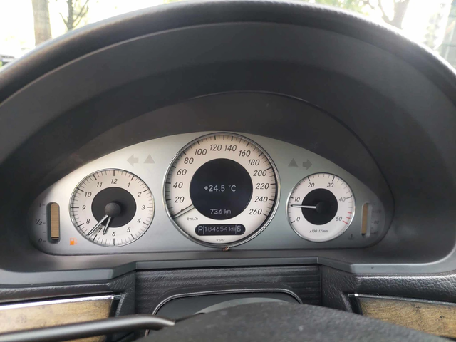 Mercedes-Benz E 320 CDI AVANTGARDE - автомобили, коли, обяви за нови и употребявани 8