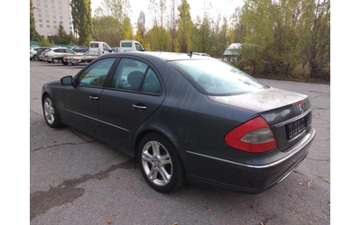 mercedes-benz-e-320 - 4
