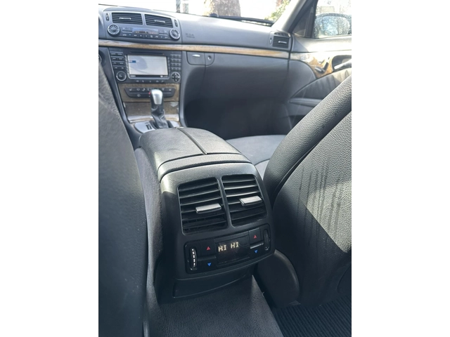 Mercedes-Benz E 320 - автомобили, коли, обяви за нови и употребявани 12