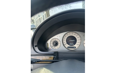 Mercedes-Benz E 320 - автомобили, коли, обяви за нови и употребявани 8
