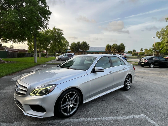 Mercedes-Benz E 350 AMG PACK* HARMAN* ЧЕРЕН ТАВАН - автомобили, коли, обяви за нови и употребявани 1