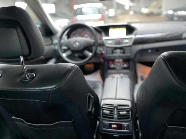 Mercedes-Benz E 350 CDI-4x4-AIRMATIK - автомобили, коли, обяви за нови и употребявани 12