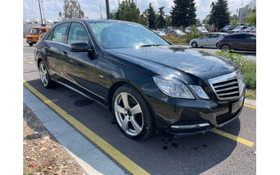 mercedes-benz-e-350 - 1