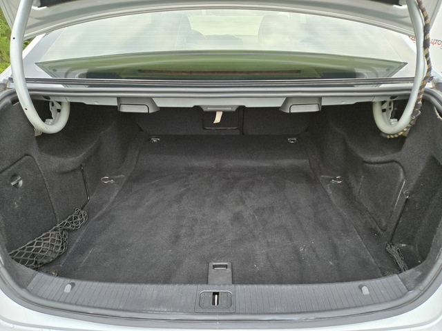 Mercedes-Benz E 350 3.0CDI-231кс= АВТОМАТ= 4MATIC= NAVI= КСЕНОН= КОЖА - автомобили, коли, обяви за нови и употребявани 9