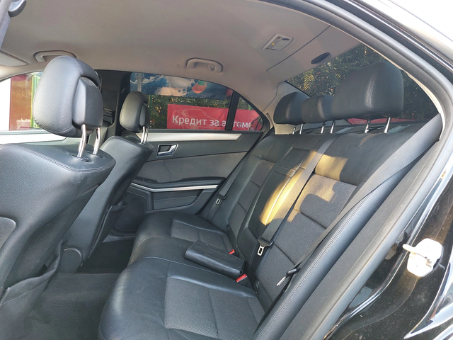 Mercedes-Benz E 350 3.0* BlueEFFICIENCY* 4-MATIC* F1* - автомобили, коли, обяви за нови и употребявани 8