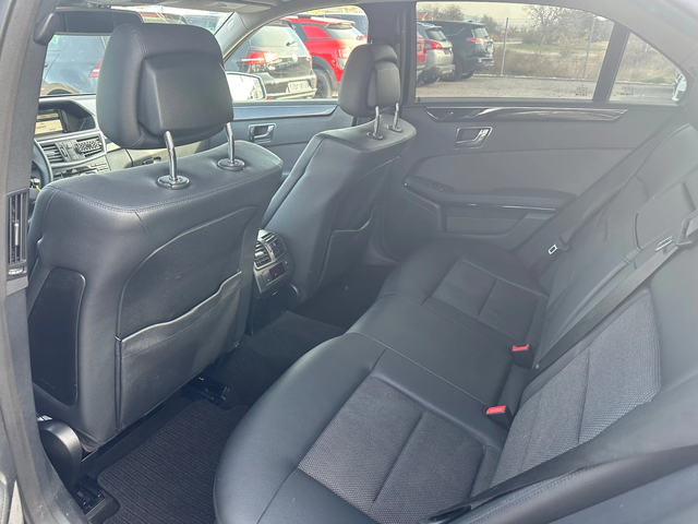 Mercedes-Benz E 350 AVANTGARDE* 231к.с* DISTRONIC* МЪРТВА ЗОНА - автомобили, коли, обяви за нови и употребявани 12