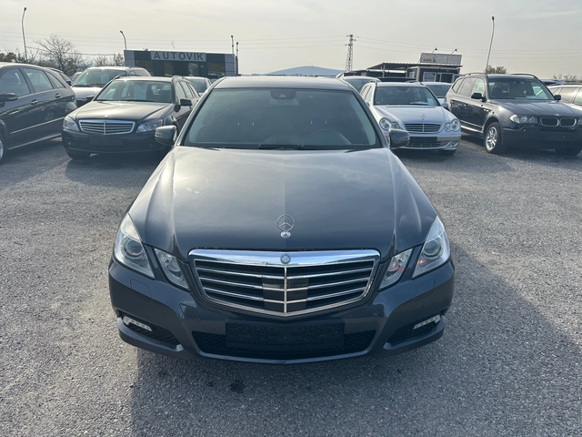 Mercedes-Benz E 350 AVANTGARDE* 231к.с* DISTRONIC* МЪРТВА ЗОНА - автомобили, коли, обяви за нови и употребявани 1