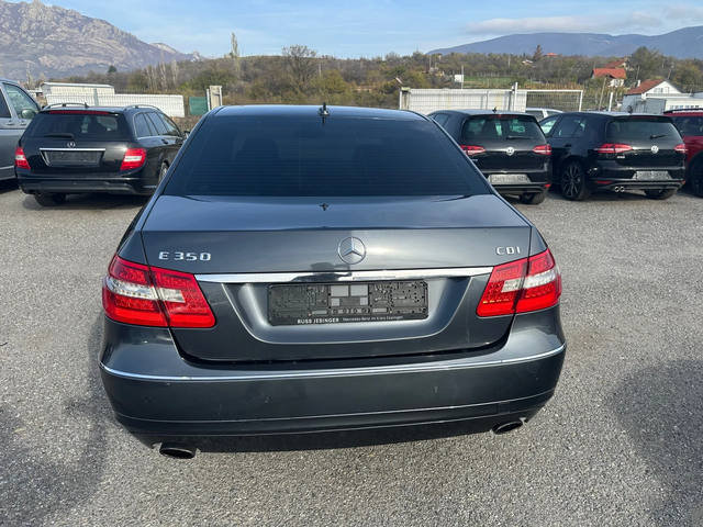 Mercedes-Benz E 350 AVANTGARDE* 231к.с* DISTRONIC* МЪРТВА ЗОНА - автомобили, коли, обяви за нови и употребявани 4