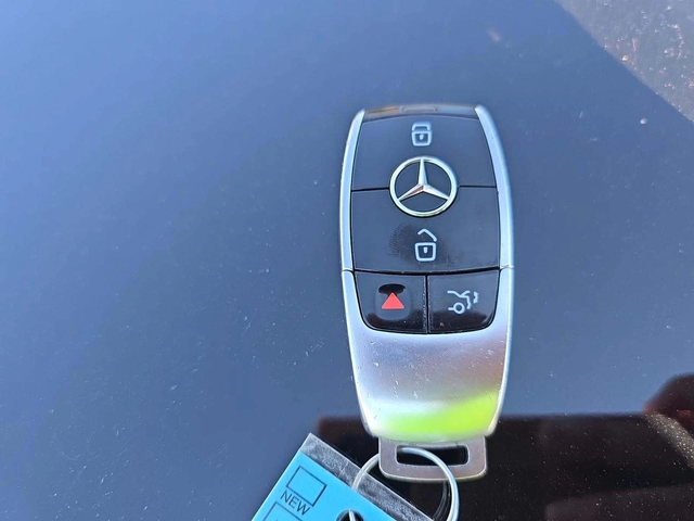 Mercedes-Benz E 350 - автомобили, коли, обяви за нови и употребявани 11