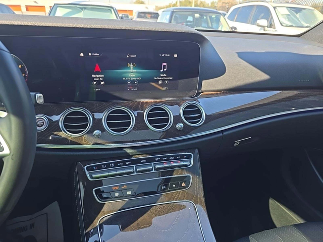 Mercedes-Benz E 350 - автомобили, коли, обяви за нови и употребявани 8