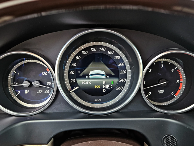 Mercedes-Benz E 350 AMG/4MАТ/FACE/HARMAN/CAMERA/ПОДГРЕВ/AIRMAT/AMBI/LI - автомобили, коли, обяви за нови и употребявани 8