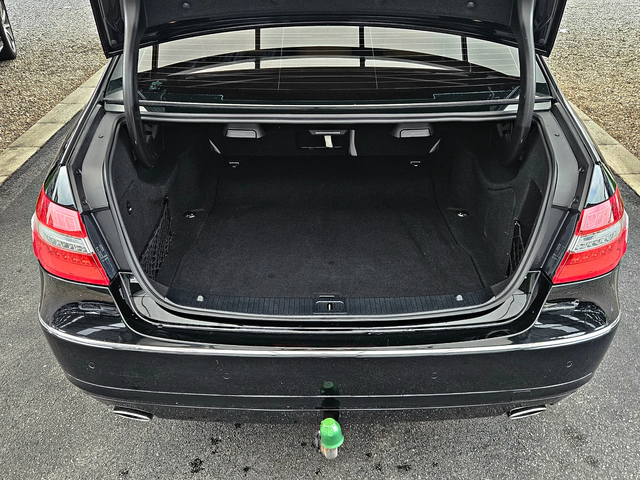 Mercedes-Benz E 350 AMG/AVANGARDE/ПОДГРЕВ/ПЕЧКА/AMBIENT/AUTO H/F1/LIZI - автомобили, коли, обяви за нови и употребявани 7