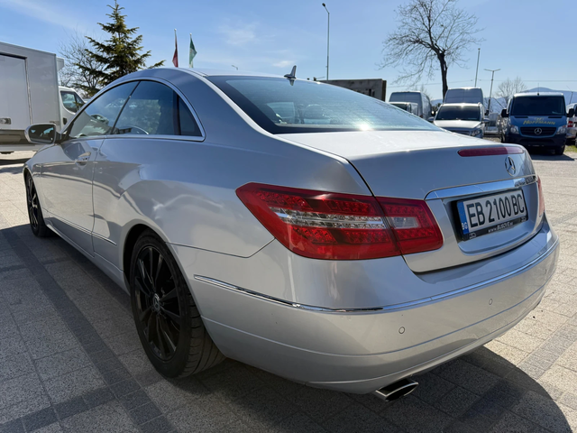 Mercedes-Benz E 350 CGI - автомобили, коли, обяви за нови и употребявани 4