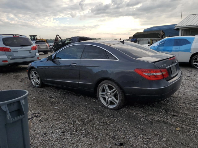 Mercedes-Benz E 350 AMG пакет / LED / Keyless / Панорама / Кожа / - автомобили, коли, обяви за нови и употребявани 1