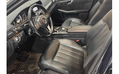 Mercedes-Benz E 350 4MATIC* КОжа* Подгрев* Кейлес* Blind Spot* ВИДЕО - автомобили, коли, обяви за нови и употребявани 10
