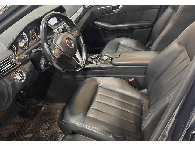 Mercedes-Benz E 350 4MATIC* КОжа* Подгрев* Кейлес* Blind Spot* ВИДЕО - автомобили, коли, обяви за нови и употребявани 10