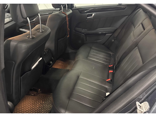 Mercedes-Benz E 350 4MATIC* КОжа* Подгрев* Кейлес* Blind Spot* ВИДЕО - автомобили, коли, обяви за нови и употребявани 11