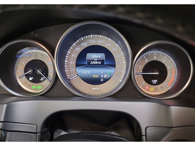 Mercedes-Benz E 350 КОжа* Подгрев* Кейлес* Blind Spot* PANO - автомобили, коли, обяви за нови и употребявани 7